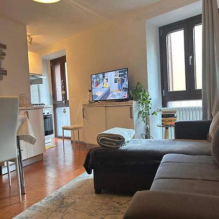 Tua Duplex Apartment Salo Bagian luar foto