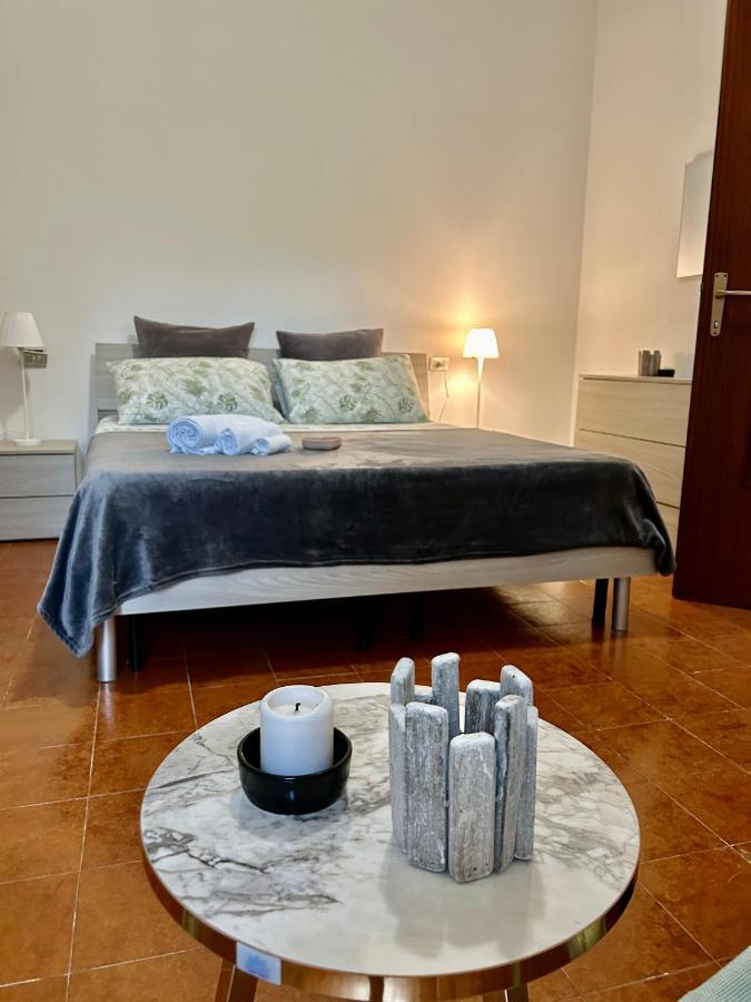 Tua Duplex Apartment Salo Bagian luar foto