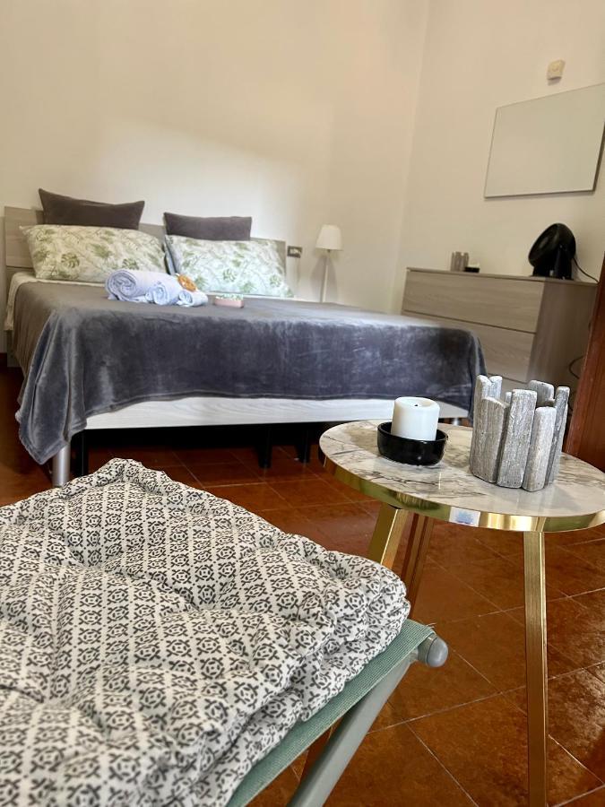 Tua Duplex Apartment Salo Bagian luar foto