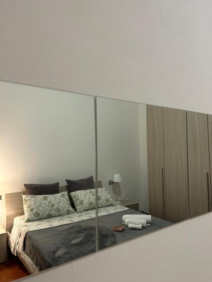 Tua Duplex Apartment Salo Bagian luar foto
