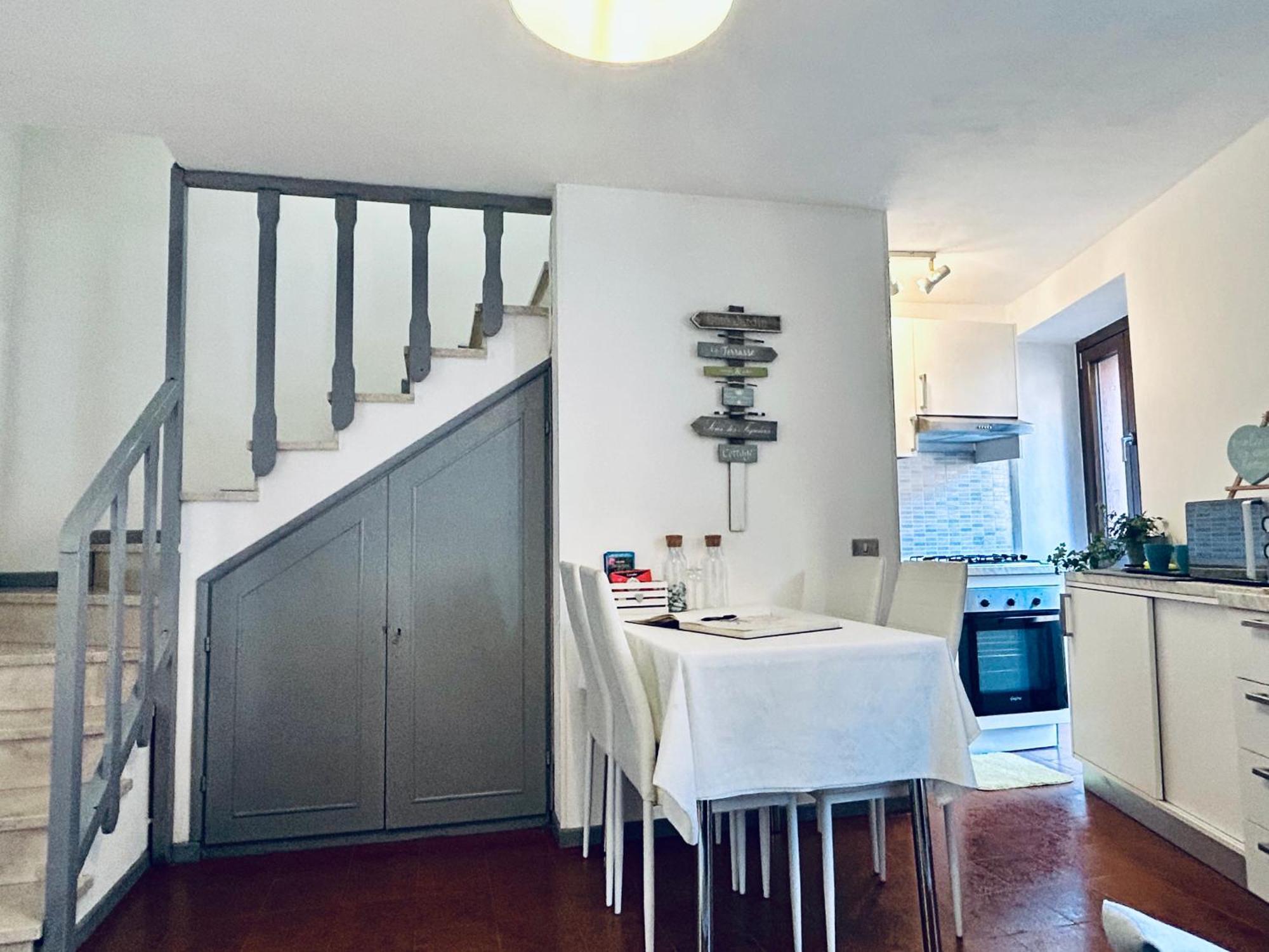 Tua Duplex Apartment Salo Bagian luar foto